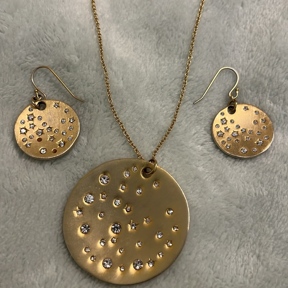 Necklace & earring set